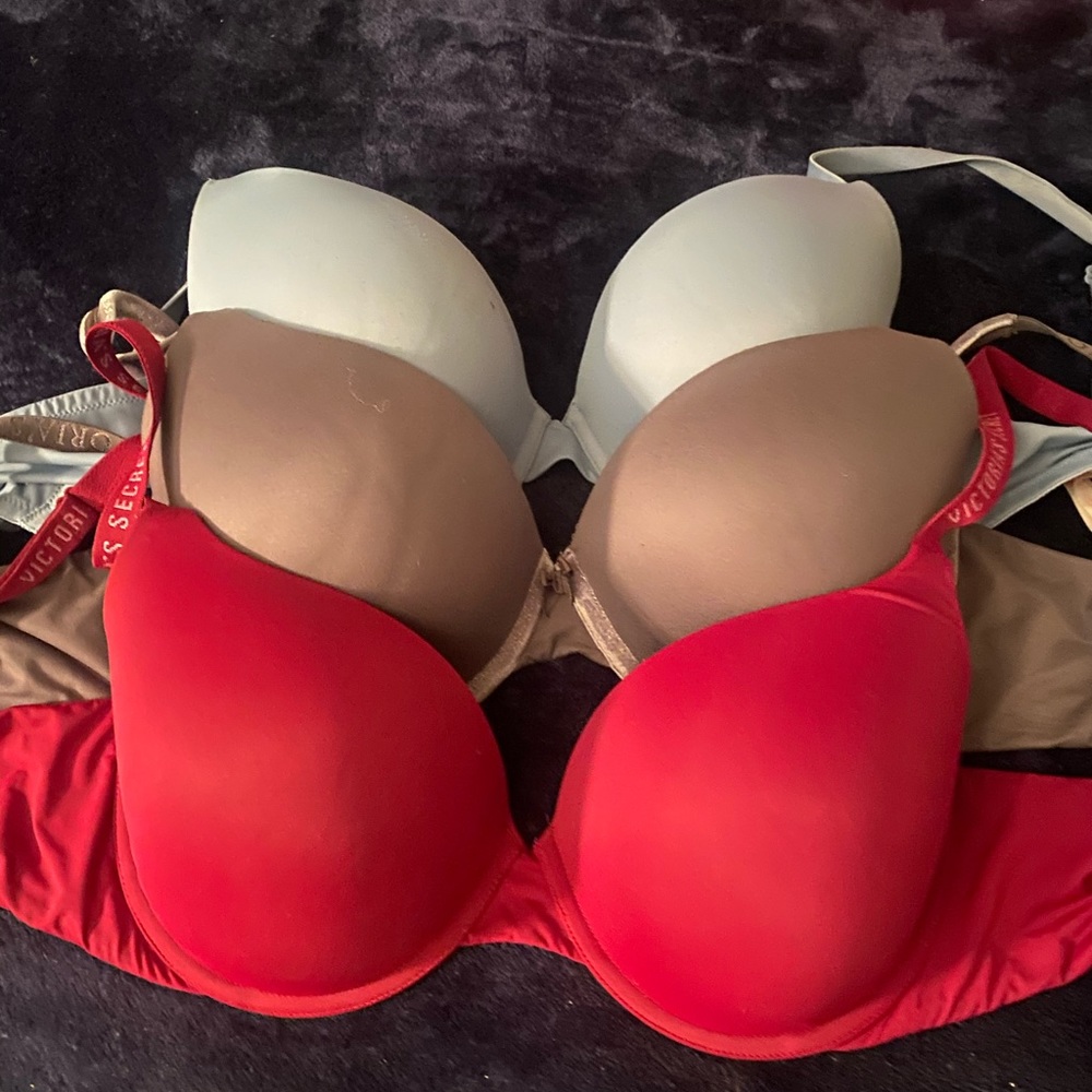 Victoria secrets push-up bra bundle!